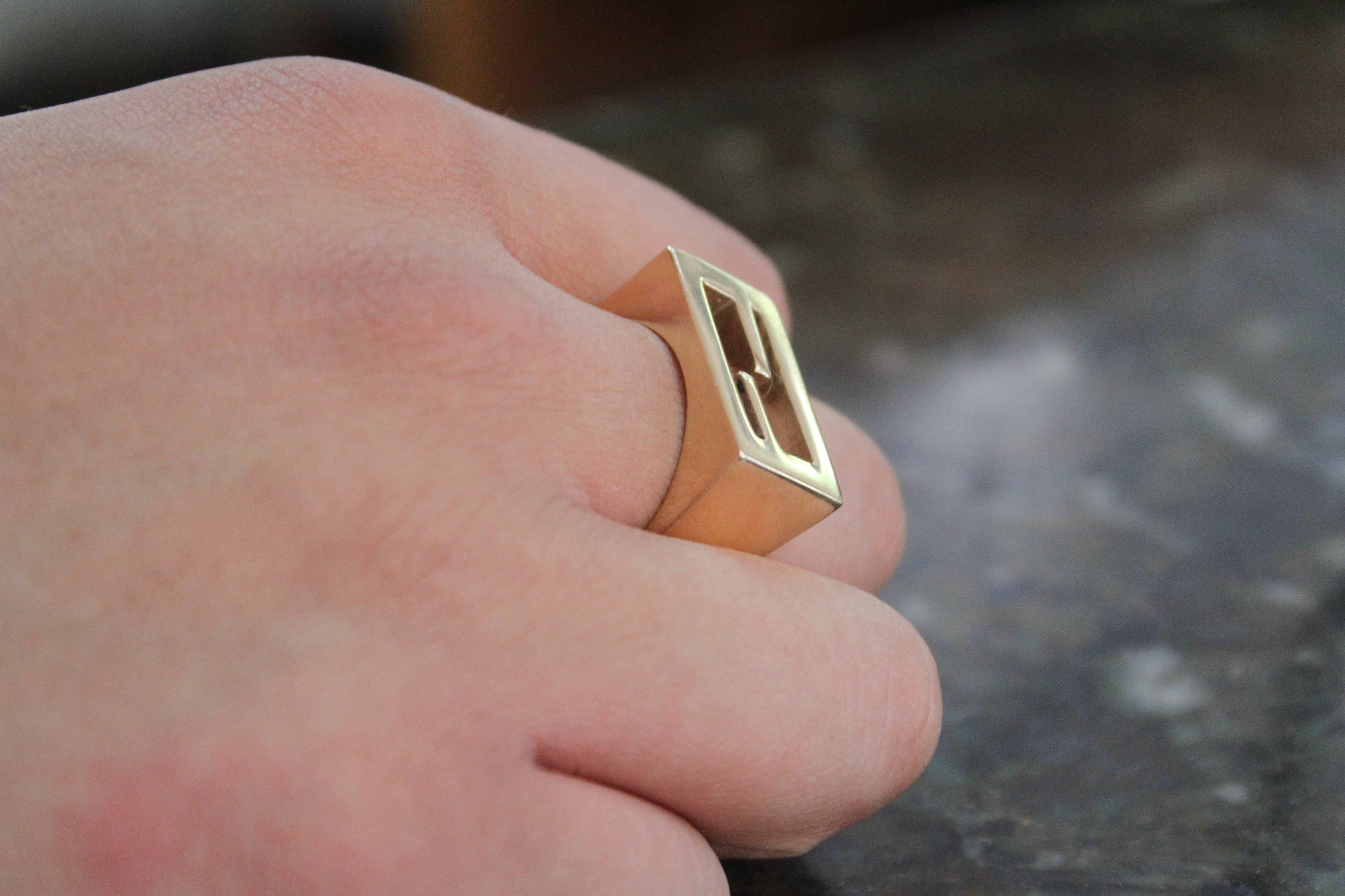 Fendi mens ring online